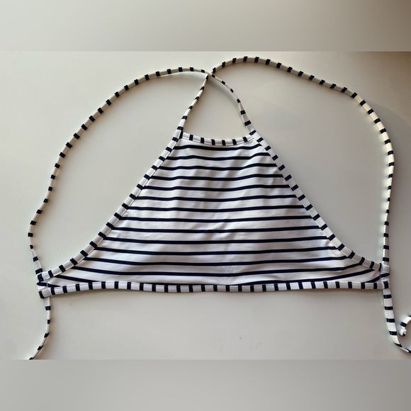 American Eagle Swimsuit - Picture 2 of 4